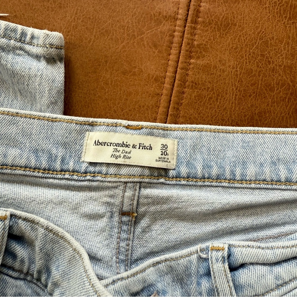 Abercrombie & Fitch Dad Jean High Rise Jeans - Picture 5 of 5